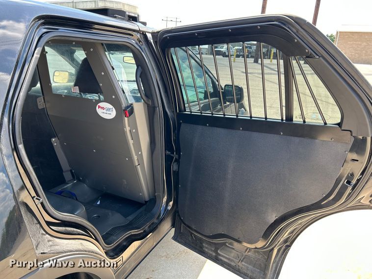 image for item NL9462 2018 Ford Explorer Police Interceptor  SUV