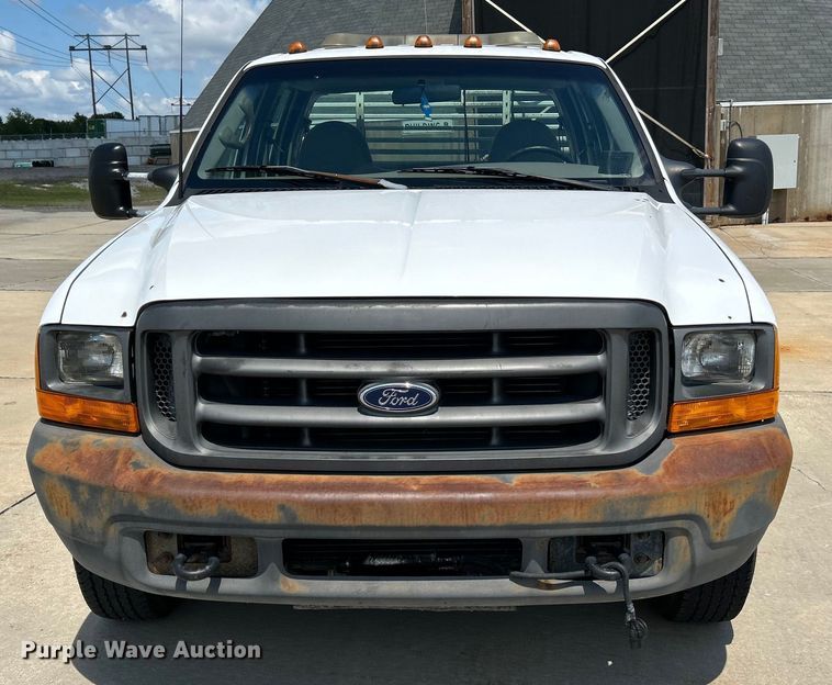 image for item NL9463 2000 Ford F350 Super Duty XL  Crew Cab pickup truck