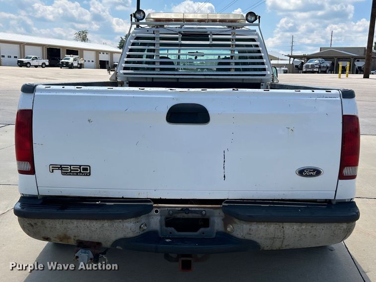 image for item NL9463 2000 Ford F350 Super Duty XL  Crew Cab pickup truck