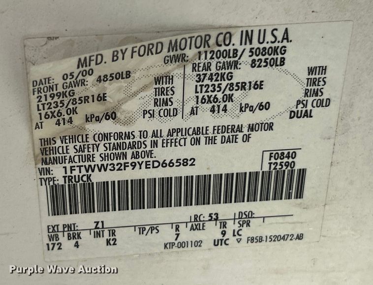 image for item NL9463 2000 Ford F350 Super Duty XL  Crew Cab pickup truck