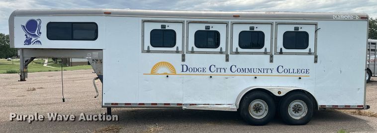 image for item NM9428 1995 Diamond D  livestock trailer