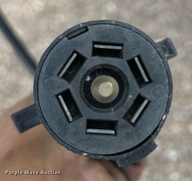 image for item NM9428 1995 Diamond D  livestock trailer