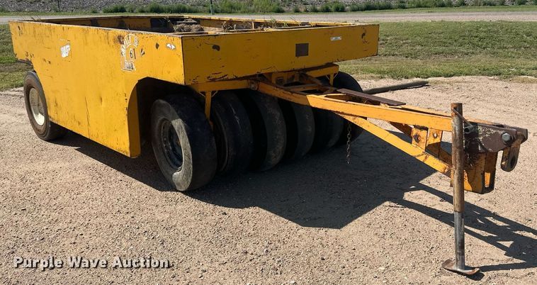 image for item NM9491 Hercules PT-13  pneumatic roller