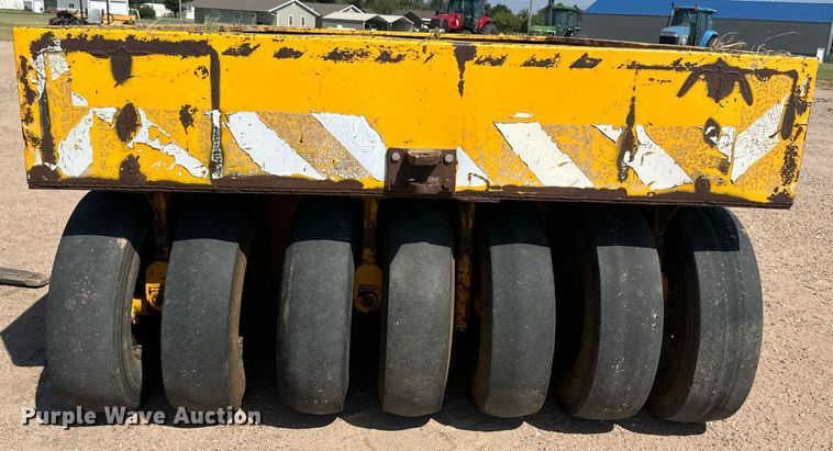 image for item NM9491 Hercules PT-13  pneumatic roller