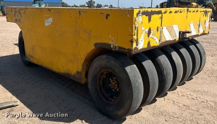 image for item NM9491 Hercules PT-13  pneumatic roller