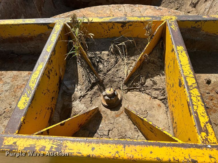 image for item NM9491 Hercules PT-13  pneumatic roller