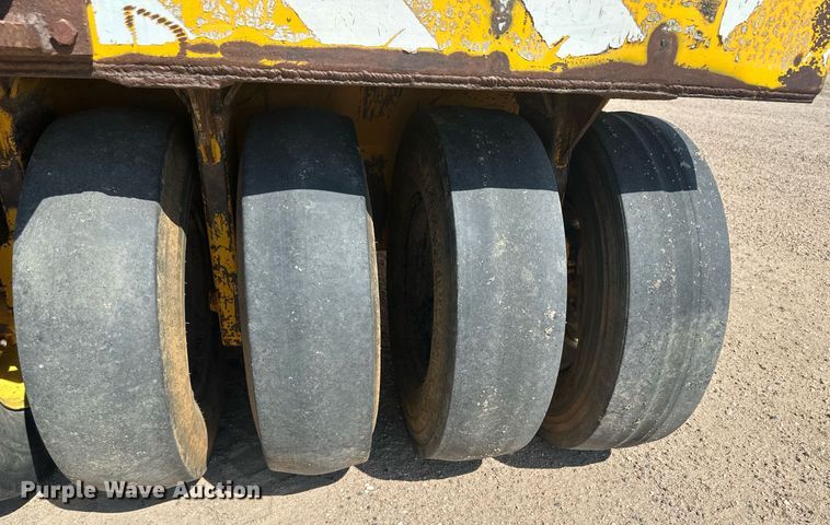 image for item NM9491 Hercules PT-13  pneumatic roller