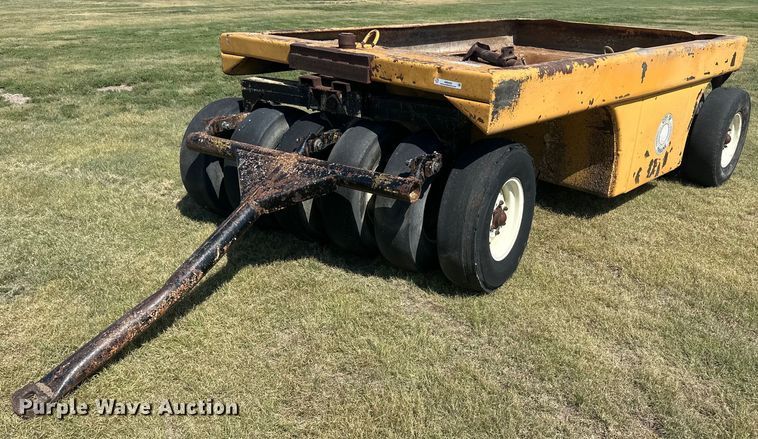 image for item NM9492 Pneumatic roller