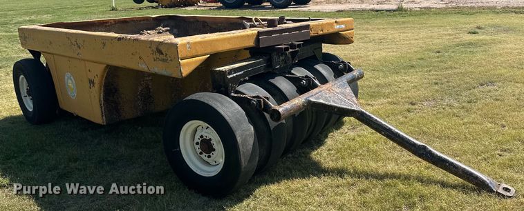 image for item NM9492 Pneumatic roller