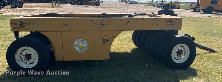 image for item NM9492 Pneumatic roller