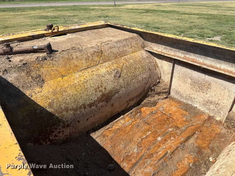 image for item NM9492 Pneumatic roller