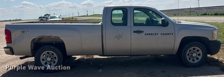 image for item NM9494 2007 Chevrolet Silverado 1500  Ext. Cab pickup truck