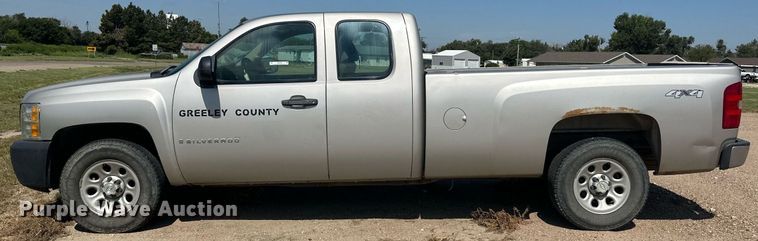 image for item NM9494 2007 Chevrolet Silverado 1500  Ext. Cab pickup truck
