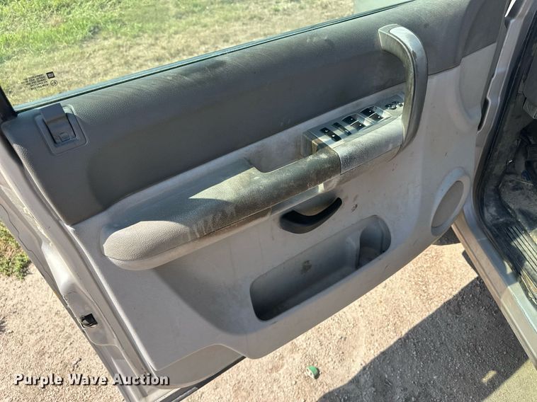 image for item NM9494 2007 Chevrolet Silverado 1500  Ext. Cab pickup truck