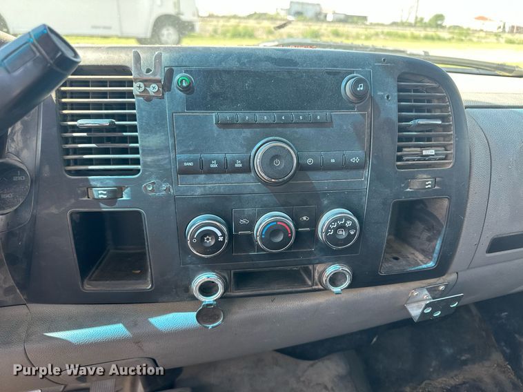 image for item NM9494 2007 Chevrolet Silverado 1500  Ext. Cab pickup truck