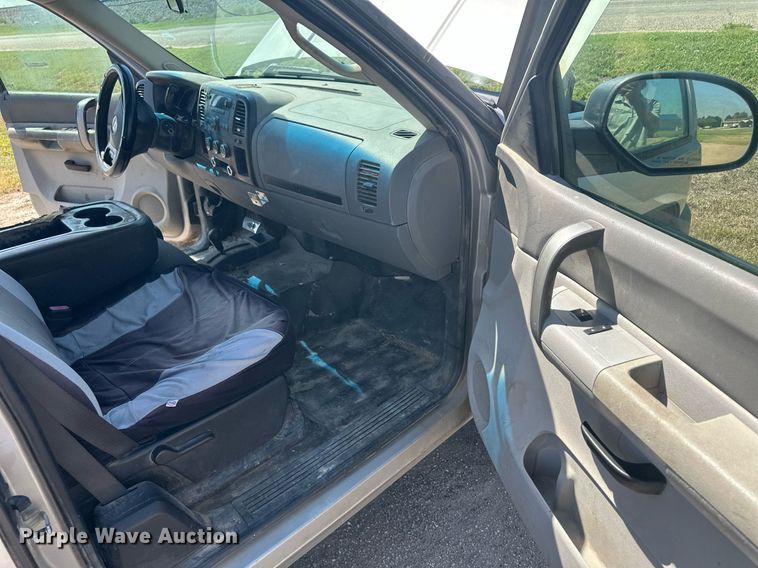 image for item NM9494 2007 Chevrolet Silverado 1500  Ext. Cab pickup truck