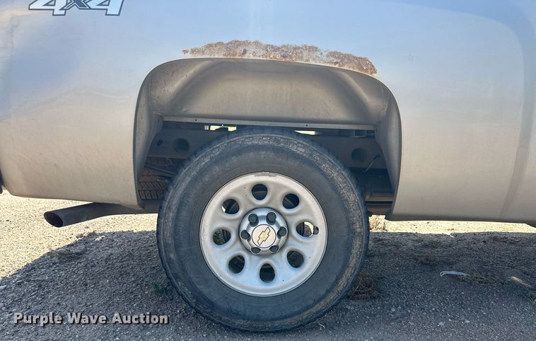 image for item NM9494 2007 Chevrolet Silverado 1500  Ext. Cab pickup truck