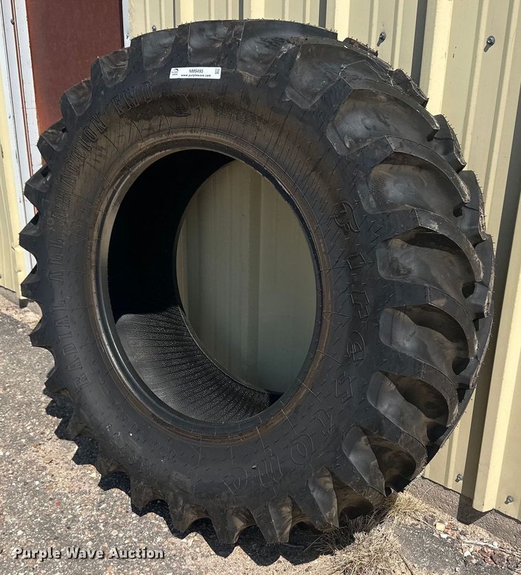 image for item NM9495 420/90R30 tractor tire