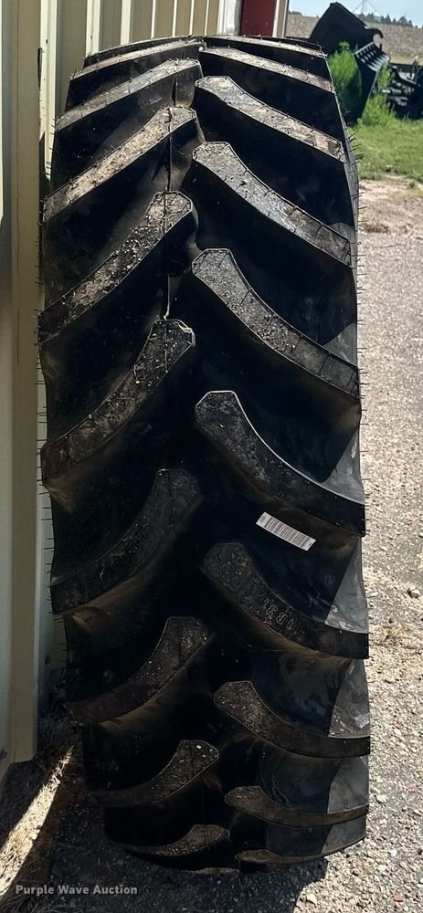 image for item NM9495 420/90R30 tractor tire