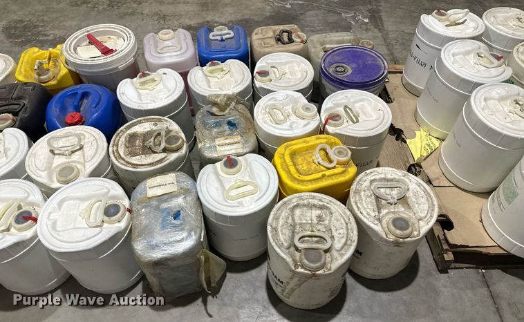 image for item NM9498 Fire fighting equipment