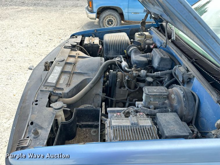 image for item NP9906 1996 Chevrolet K1500  pickup truck