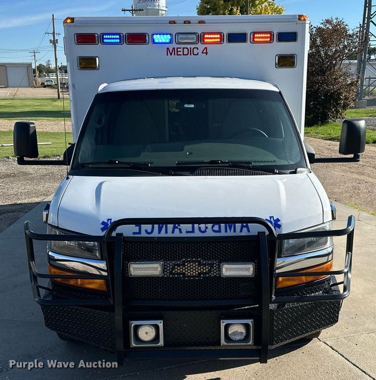 image for item NP9971 2010 Chevrolet Express G4500  ambulance