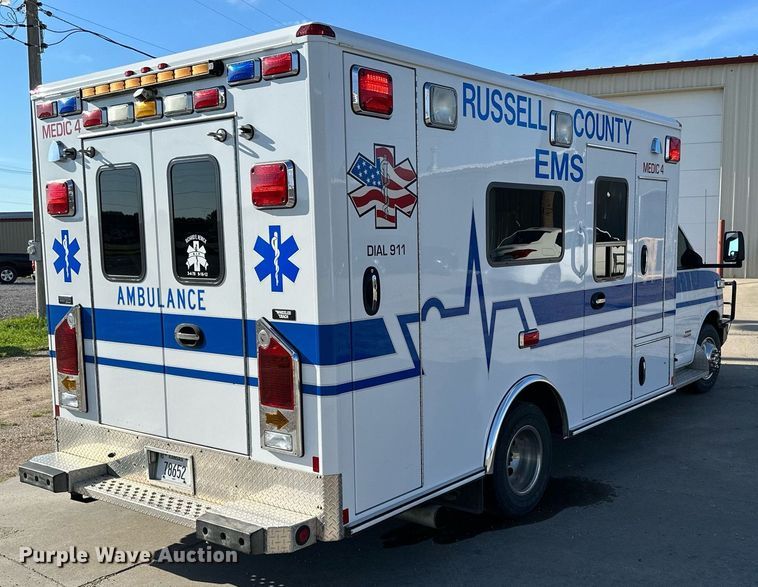 image for item NP9971 2010 Chevrolet Express G4500  ambulance