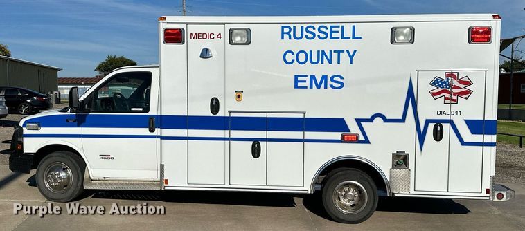 image for item NP9971 2010 Chevrolet Express G4500  ambulance