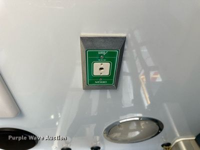 image for item NP9971 2010 Chevrolet Express G4500  ambulance