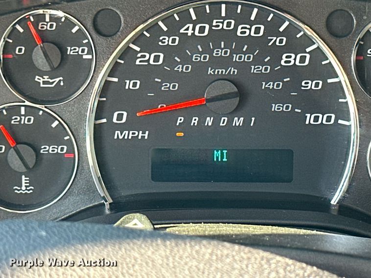 image for item NP9971 2010 Chevrolet Express G4500  ambulance