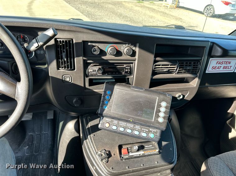 image for item NP9971 2010 Chevrolet Express G4500  ambulance