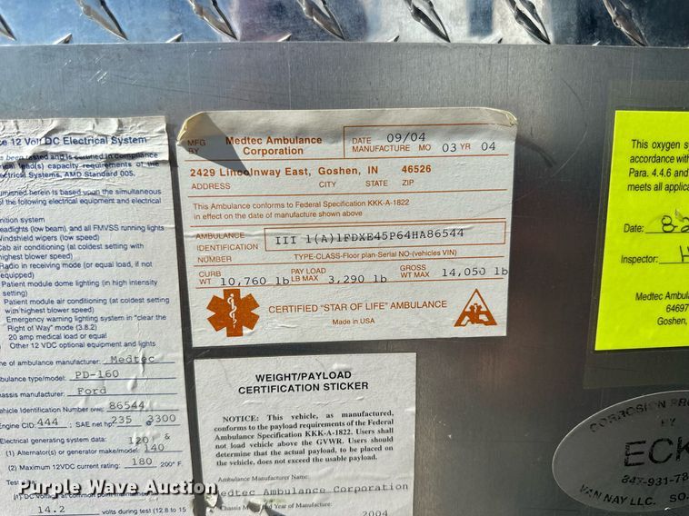 image for item NP9972 2004 Ford E450  ambulance
