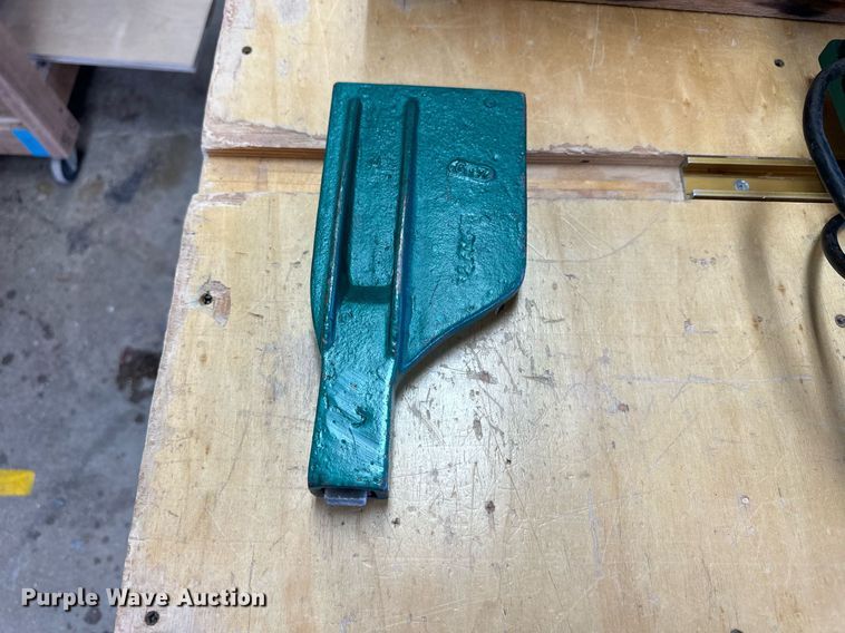 image for item NP9979 Powermatic 180  18" planer