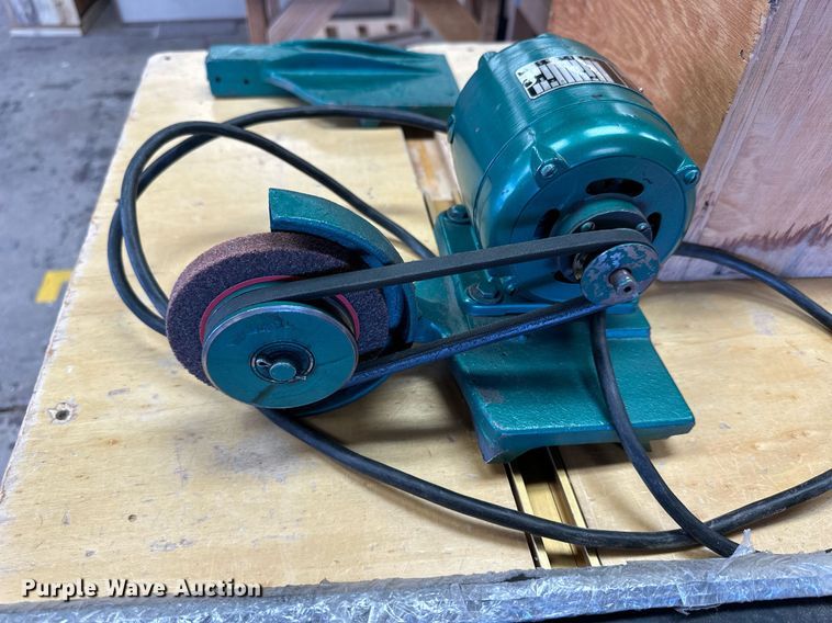 image for item NP9979 Powermatic 180  18" planer