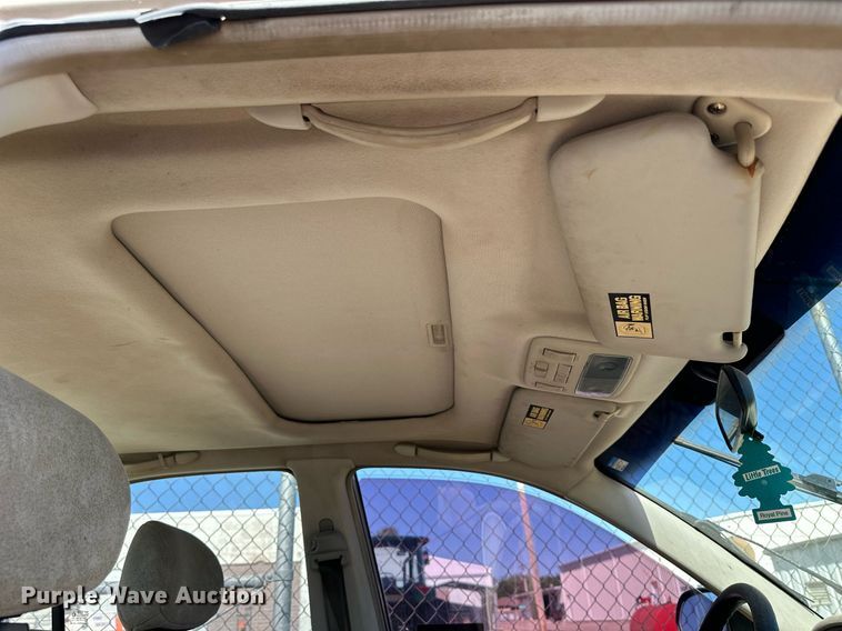 image for item NP9982 2003  Hyundai Elantra