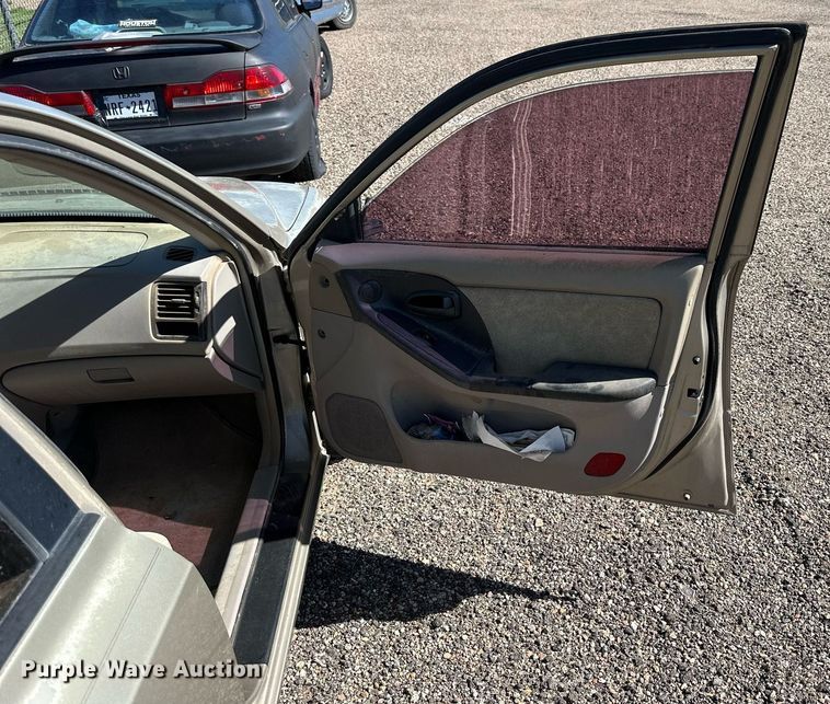 image for item NP9982 2003  Hyundai Elantra