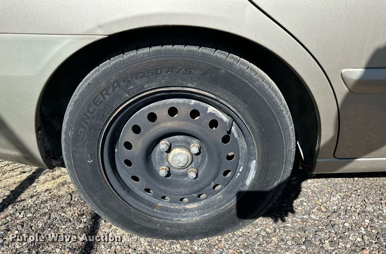 image for item NP9982 2003  Hyundai Elantra