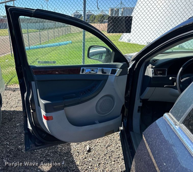 image for item NP9984 2007 Chrysler Pacifica  SUV