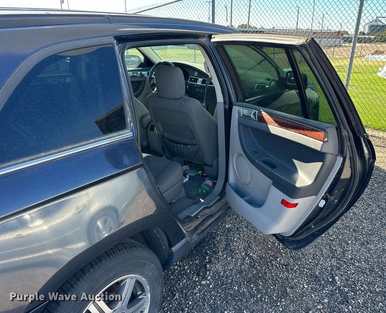 image for item NP9984 2007 Chrysler Pacifica  SUV