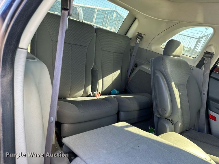 image for item NP9984 2007 Chrysler Pacifica  SUV
