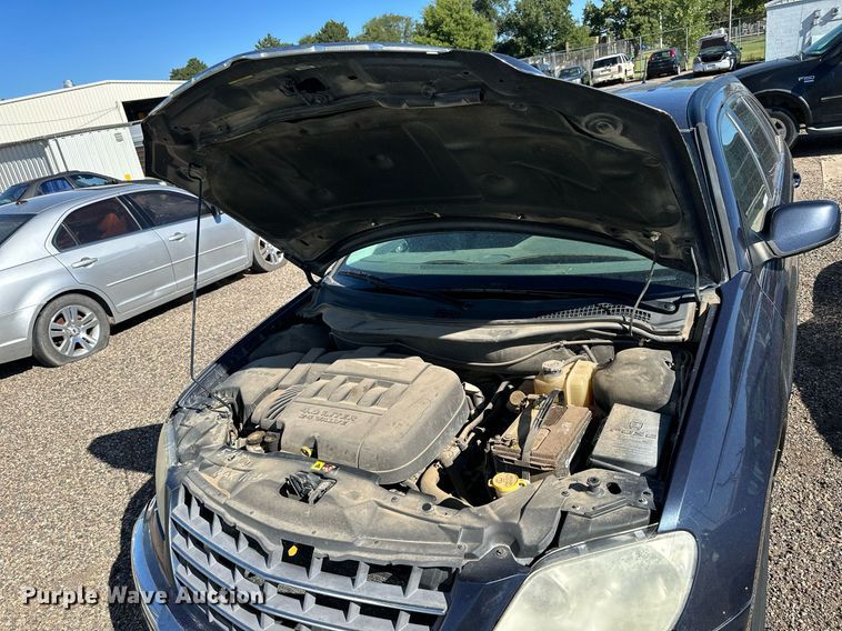 image for item NP9984 2007 Chrysler Pacifica  SUV