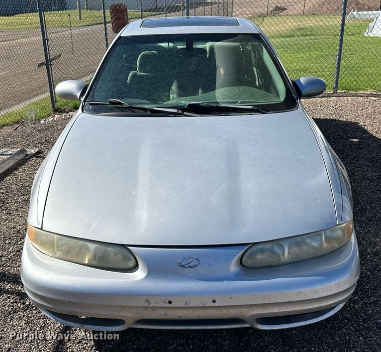 image for item NP9985 2002 Oldsmobile Alero GL