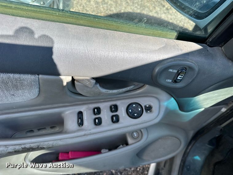 image for item NP9985 2002 Oldsmobile Alero GL