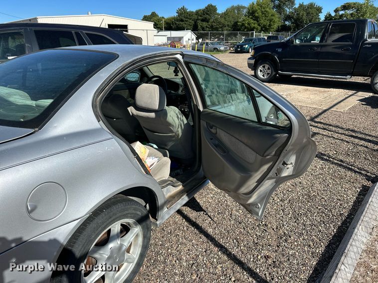 image for item NP9985 2002 Oldsmobile Alero GL