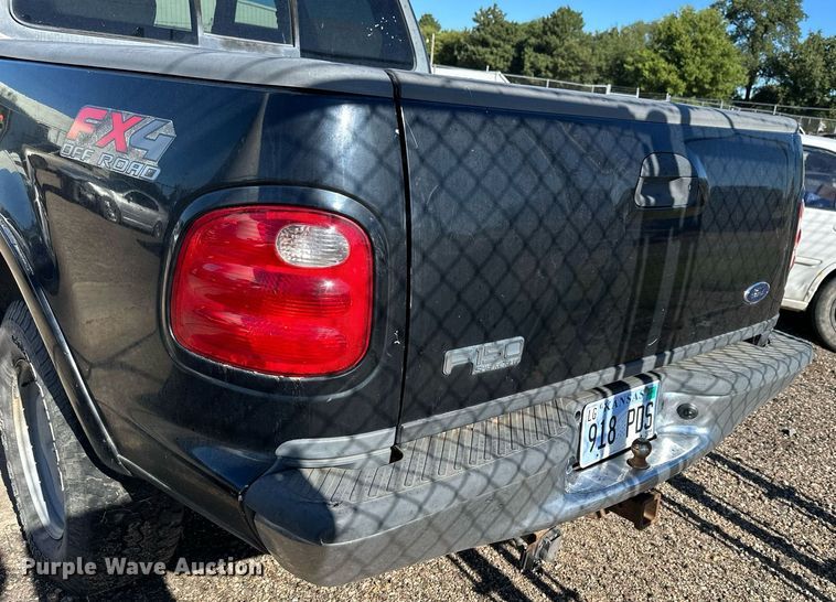 image for item NP9986 2003  Ford F150  SuperCrew pickup truck