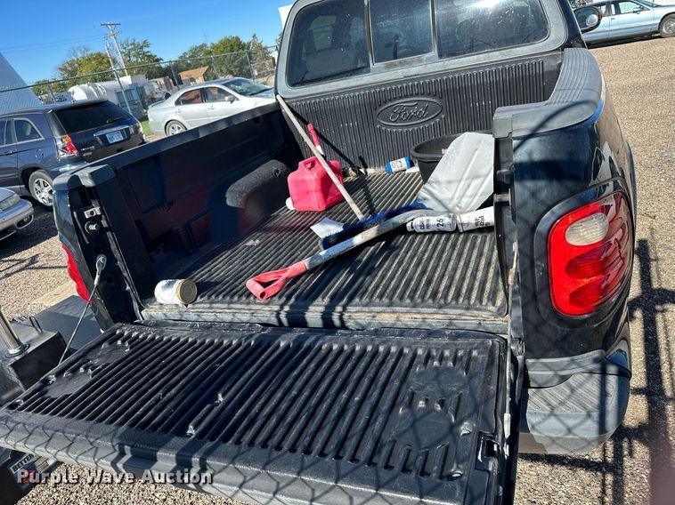 image for item NP9986 2003  Ford F150  SuperCrew pickup truck