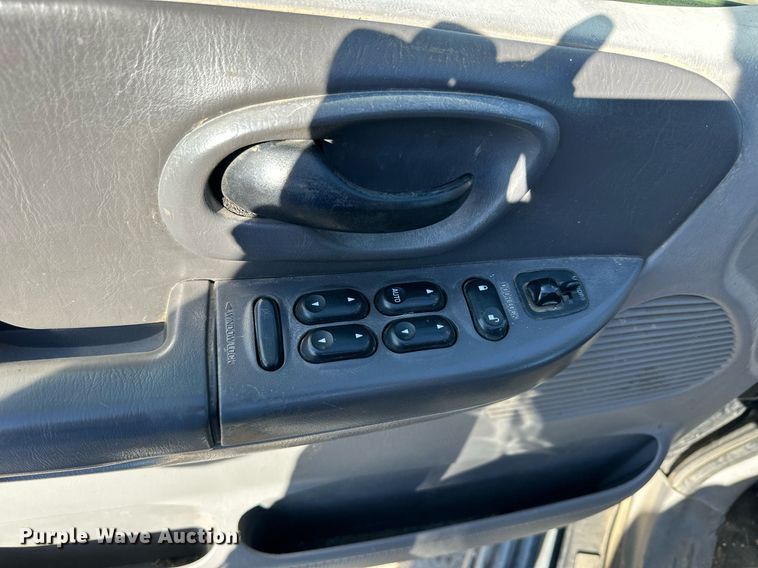 image for item NP9986 2003  Ford F150  SuperCrew pickup truck