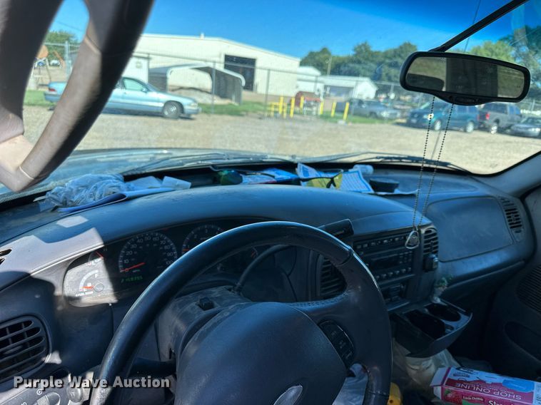 image for item NP9986 2003  Ford F150  SuperCrew pickup truck