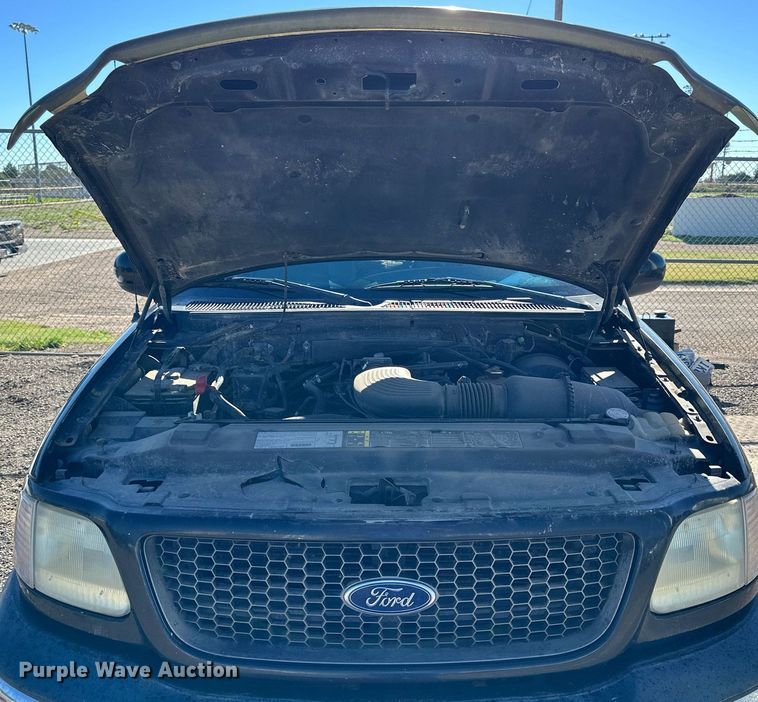 image for item NP9986 2003  Ford F150  SuperCrew pickup truck