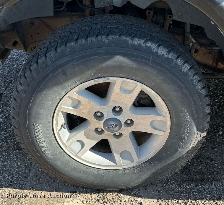 image for item NP9986 2003  Ford F150  SuperCrew pickup truck